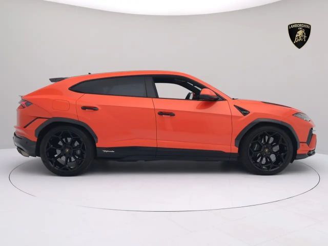 Lamborghini Urus Performante