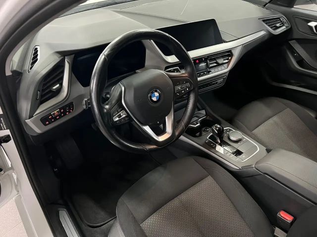 BMW 116 116d Advantage pakket Sedan