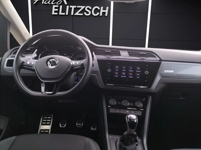 Volkswagen Touran TSI Active STH LED Navi ACC Park-Assist SH