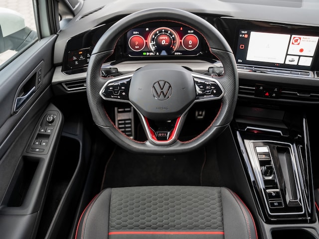 Volkswagen Golf 2.0 TSI