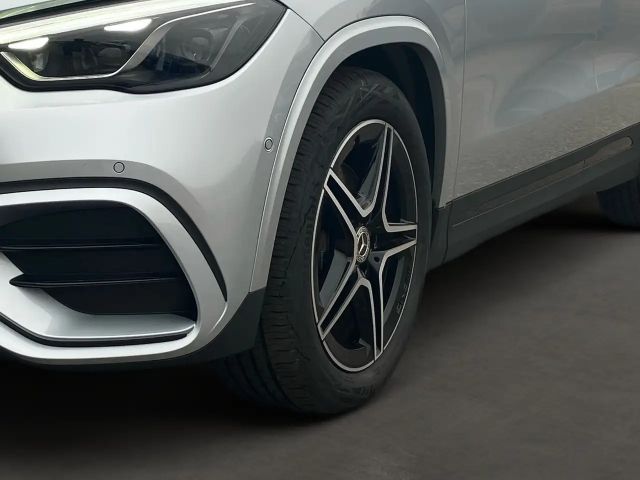 Mercedes-Benz GLA 200 4MATIC AMG Line GLA 200 d