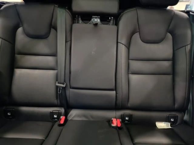 Volvo V60 Cross Country AWD Ultimate