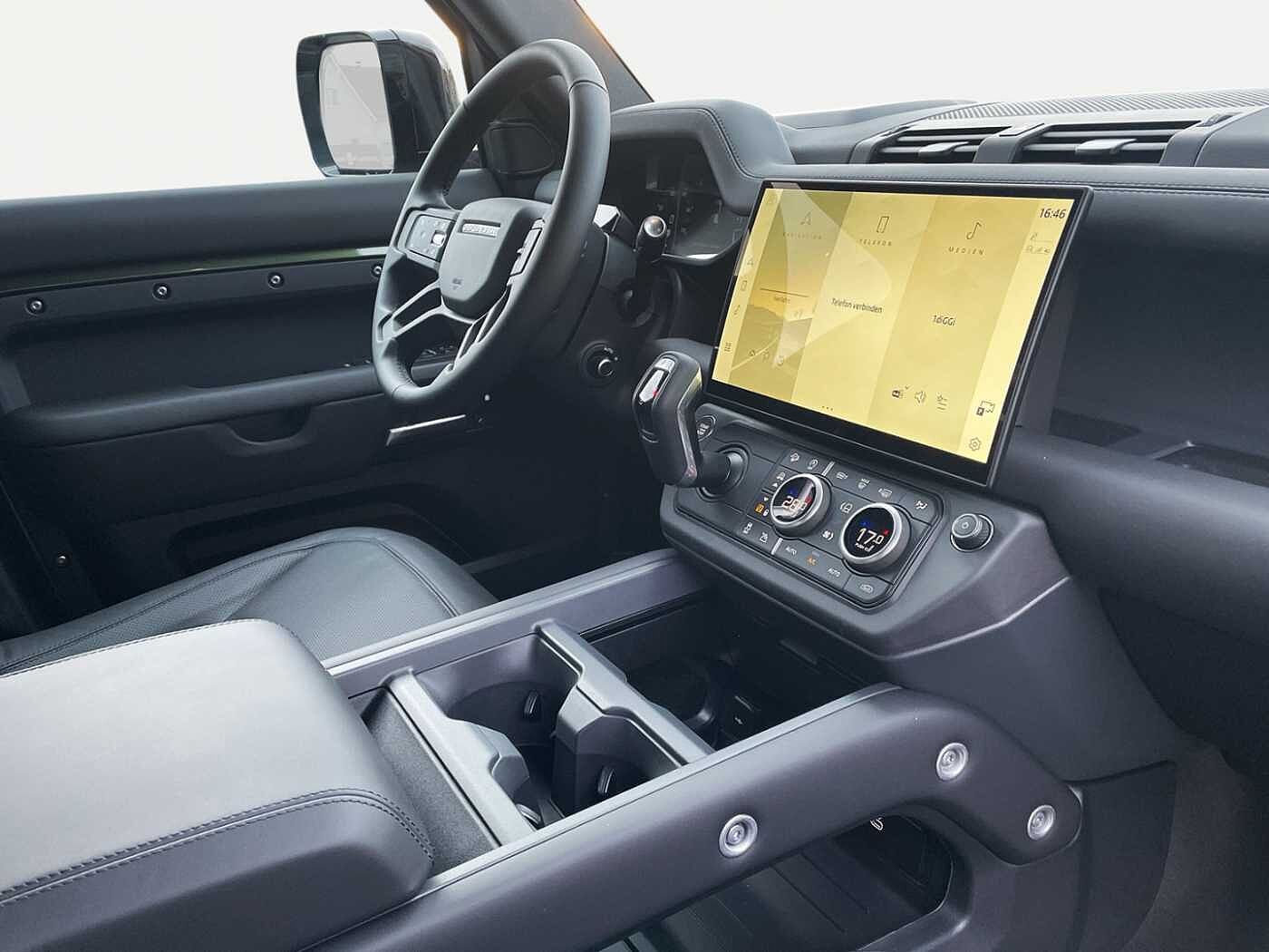 Land Rover Defender 110