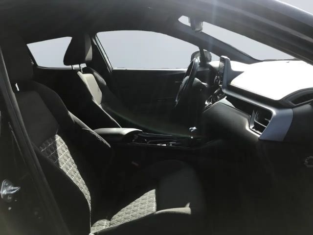 Toyota C-HR Hybride Team D