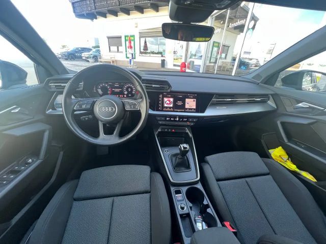 Audi A3 35 TFSI Sedan