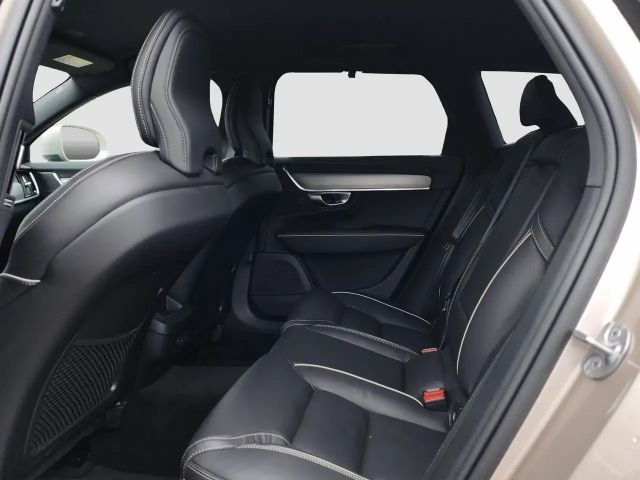 Volvo V90 Cross Country AWD Plus