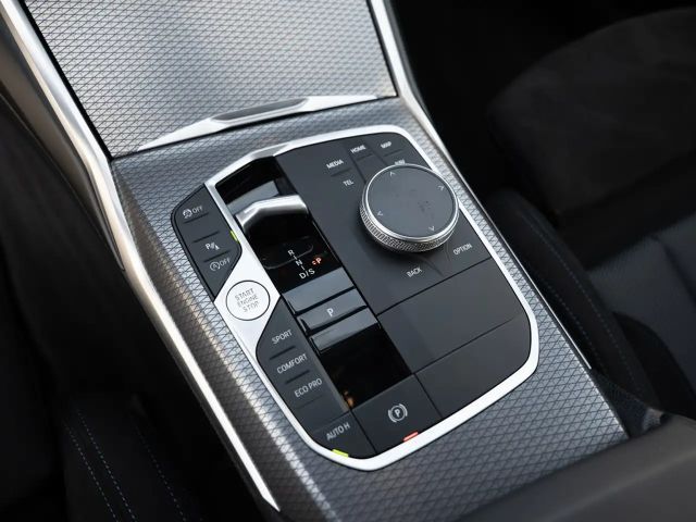 BMW 330 330i M-Sport Touring xDrive