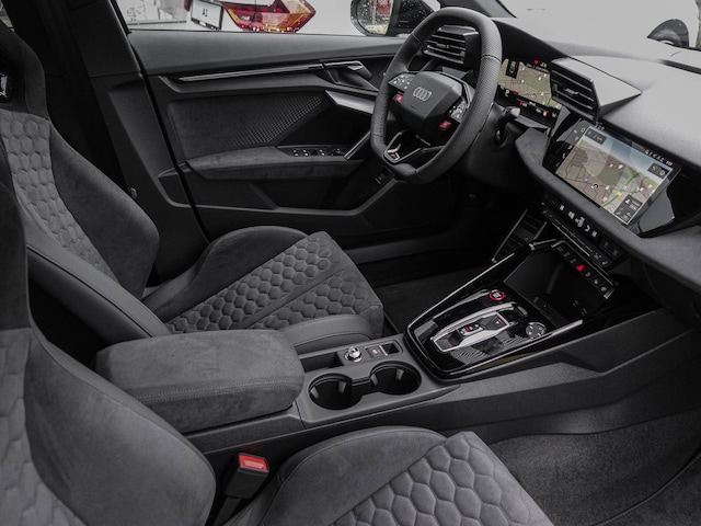 Audi RS3 Quattro S-Tronic Sedan