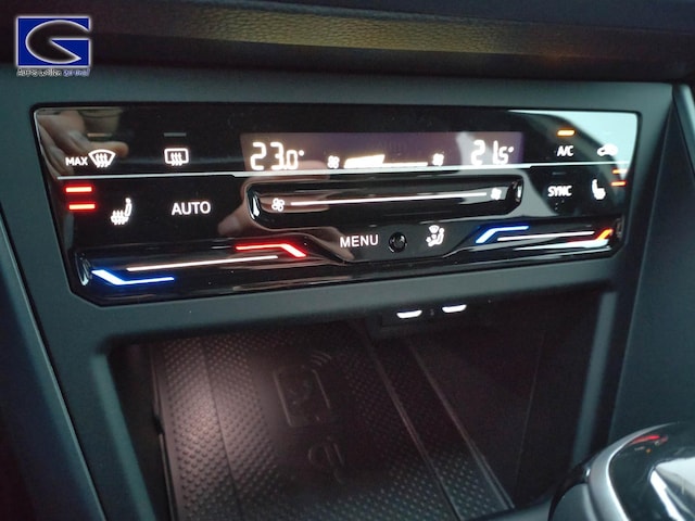 Volkswagen Polo Polo 1.0     R-L  BT070 TSID7F