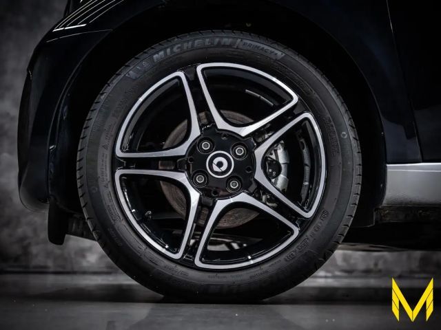Smart EQ fortwo Coupe JBL Prime