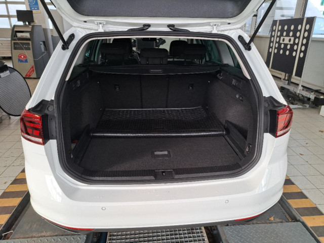 Volkswagen Passat 1.5 TSI Business DSG Variant