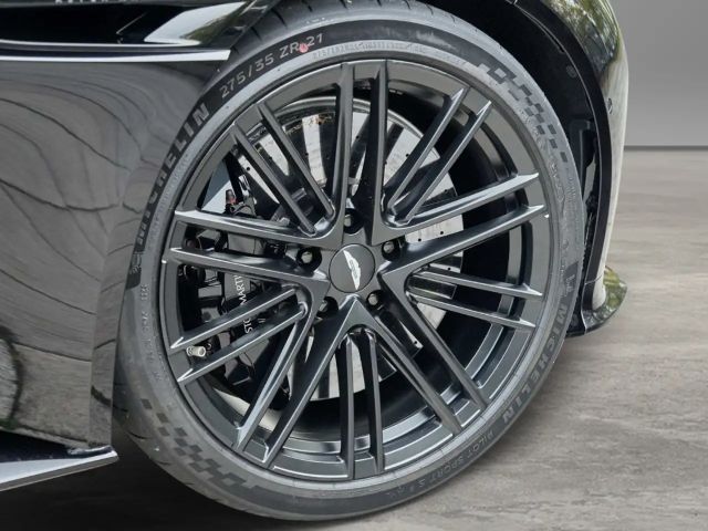 Aston Martin DB12 Volante Californian Poppy Carbonbremse  B&W