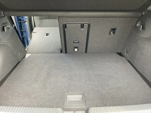 Volkswagen Golf 1.5 TSI Golf VIII Pro