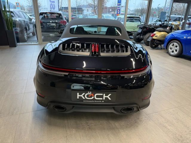 Porsche 992 Cabrio Carrera