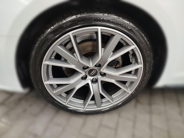 Audi A4 35 TFSI Avant S-Line