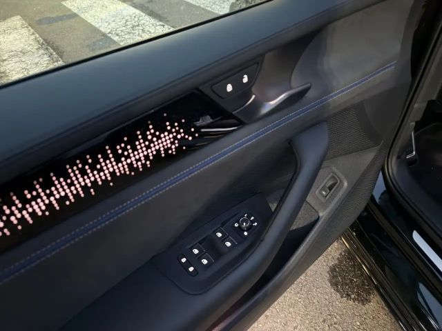 Volkswagen Passat 2.0 TDI DSG R-Line Variant