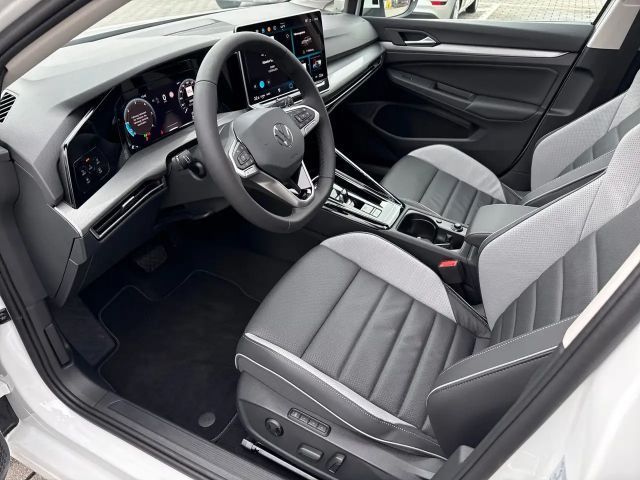 Volkswagen Golf 2.0 TDI DSG Golf VIII Style