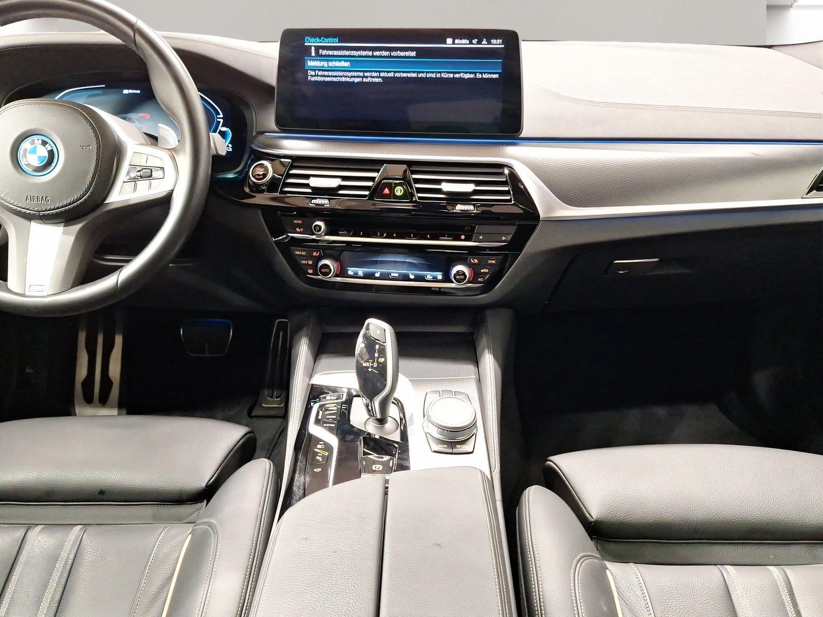 BMW 545 545e Sedan xDrive