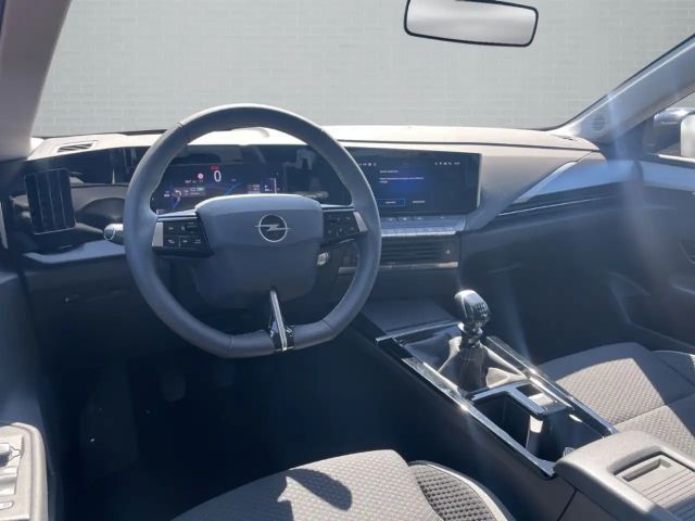 Opel Astra Enjoy Sports Tourer