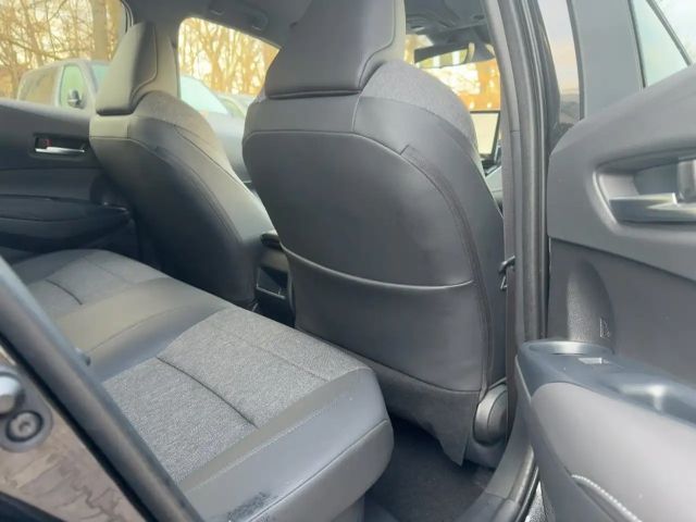 Toyota Corolla Hybride Team D