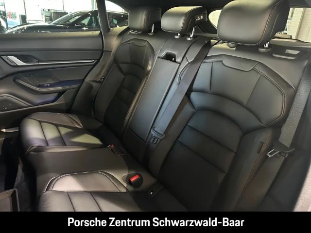 Porsche Taycan 4 Cross Turismo