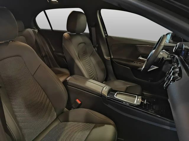 Mercedes-Benz A 180 Progressive