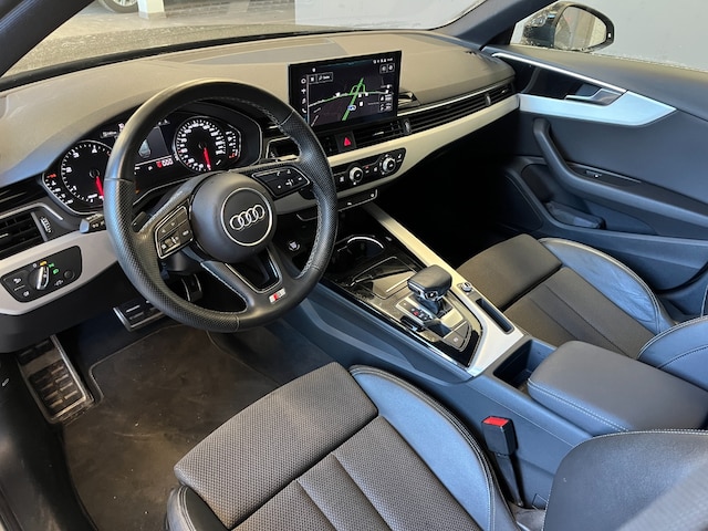 Audi A4 35 TDI Avant S-Line S-Tronic