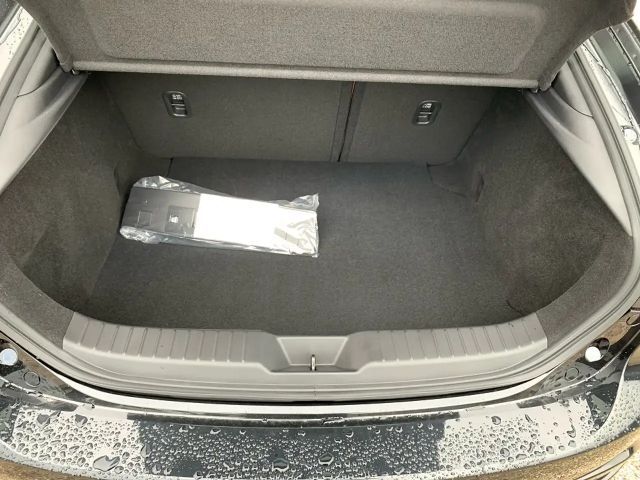 Mazda 3 2.5L S SkyActiv e-Skyactiv