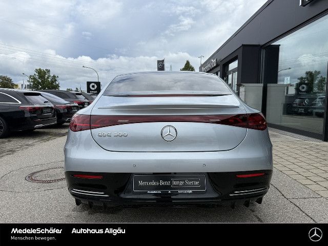 Mercedes-Benz EQE 300 Sedan