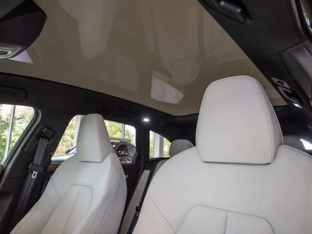 Audi A6 Avant Quattro