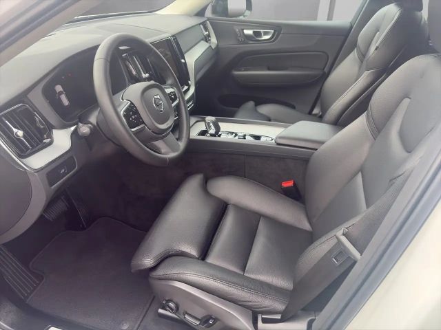 Volvo XC60 Dark Plus