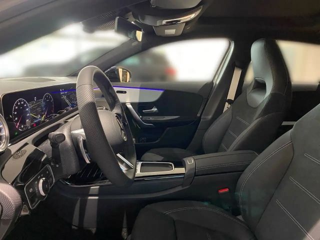 Mercedes-Benz A 200 AMG Line