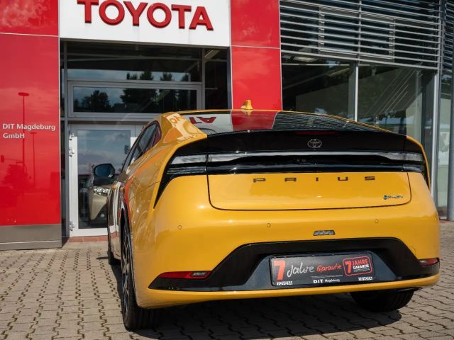 Toyota Prius Executive Plug-in