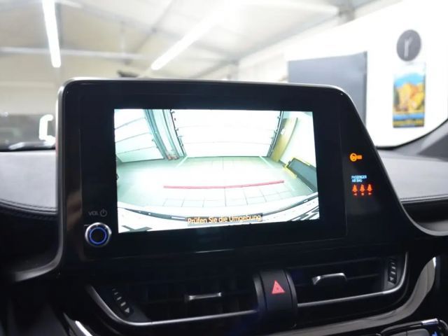 Toyota C-HR Hybride Team D