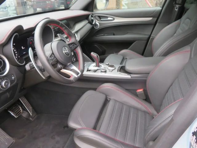 Alfa Romeo Stelvio Q4