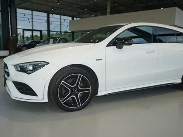 Mercedes-Benz CLA 250 AUTOMATIK+LEDER+NAVI+LED+DIGITALER TACHO