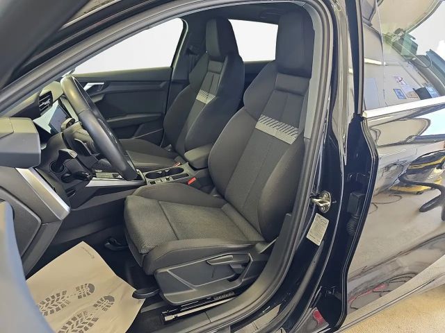 Audi A3 30 TFSI Sedan