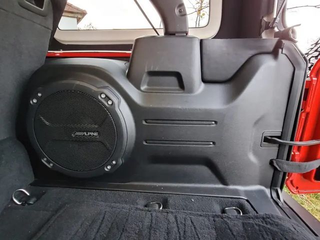 Jeep Wrangler 4xe Sahara