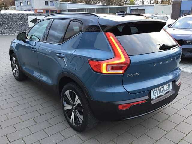 Volvo XC40 Core Recharge
