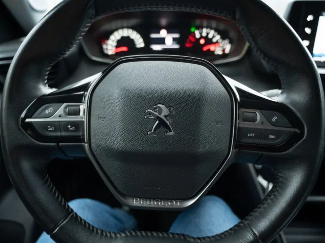 Peugeot 2008 Active Pack PureTech