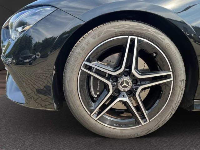 Mercedes-Benz CLA 200 AMG Line Coupé