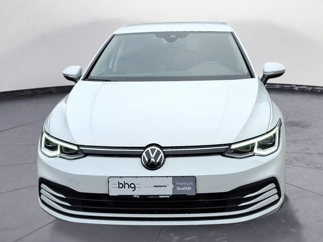 Volkswagen Golf Life Plus