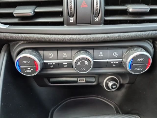 Alfa Romeo Giulia Q4