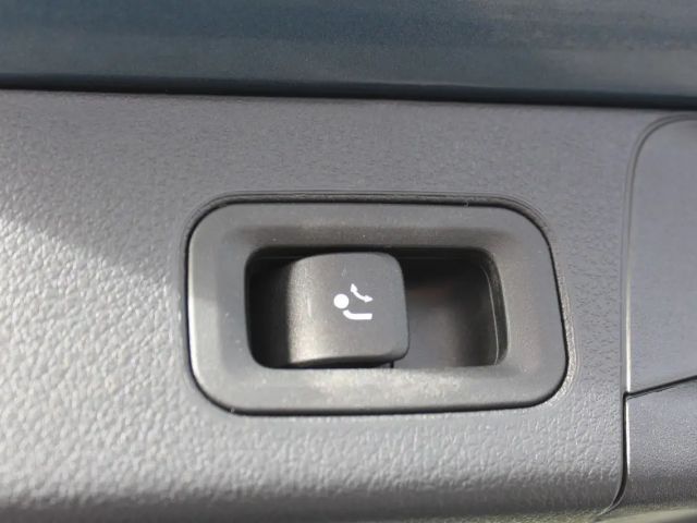 Mercedes-Benz B 180 Business Line Sedan