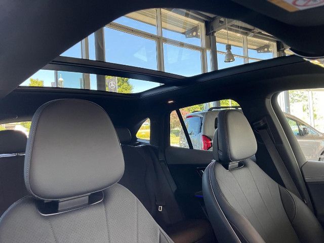 Mercedes-Benz EQE SUV 300