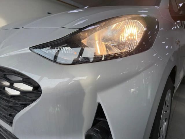 Hyundai i10 SITZHEIZUNG+ NAVIGATION+ KLIMAANLAGE+ RÜCKFAHRKAME
