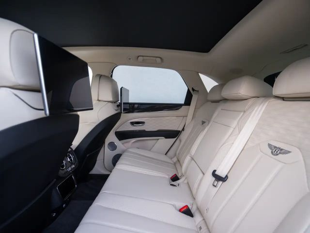 Bentley Bentayga Speed / Akrapovic Titan Auspuffanlage