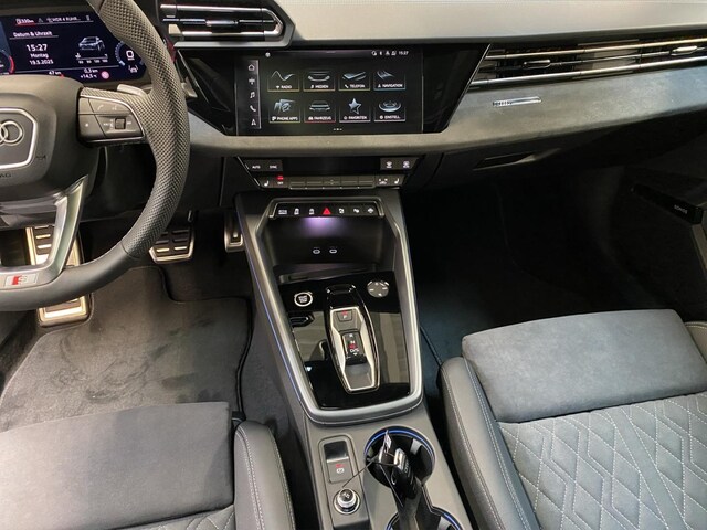 Audi A3 35 TDI S-Line S-Tronic Sedan