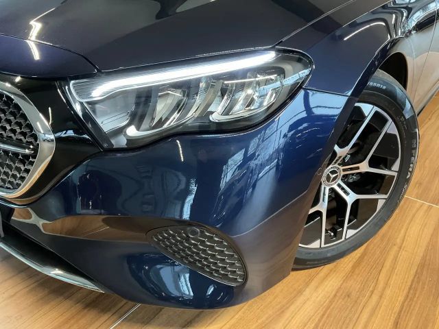 Mercedes-Benz E 220 AVANTGARDE E 220 d Estate