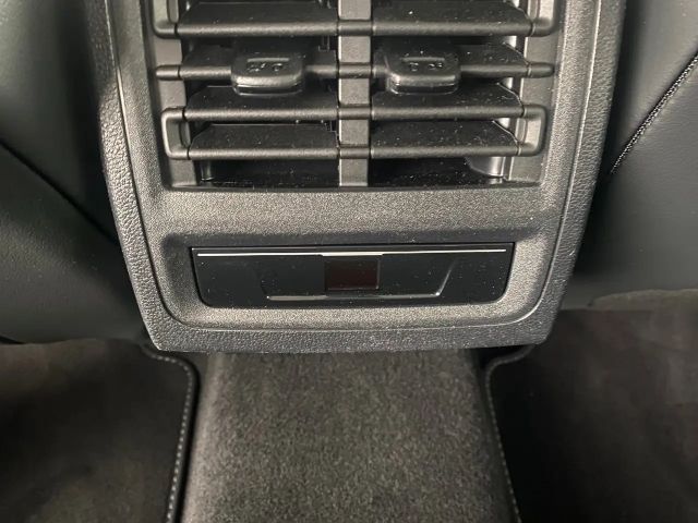 Volkswagen Golf Business DSG Variant